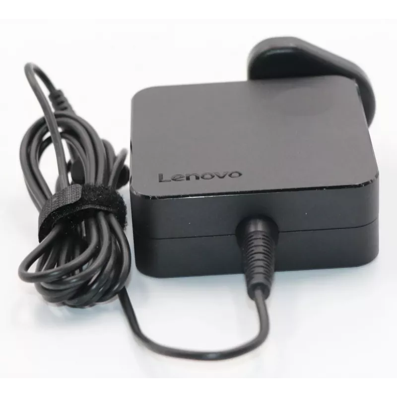 Lenovo 01FR155 verkkolaite sisäkäyttöön 65 W musta