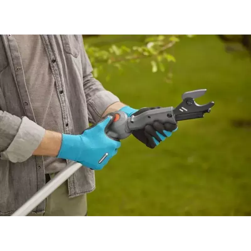 Akkukäyttöinen oksasaha Gardena 14774-20 2,8 cm 18 V litiumioni musta hopea