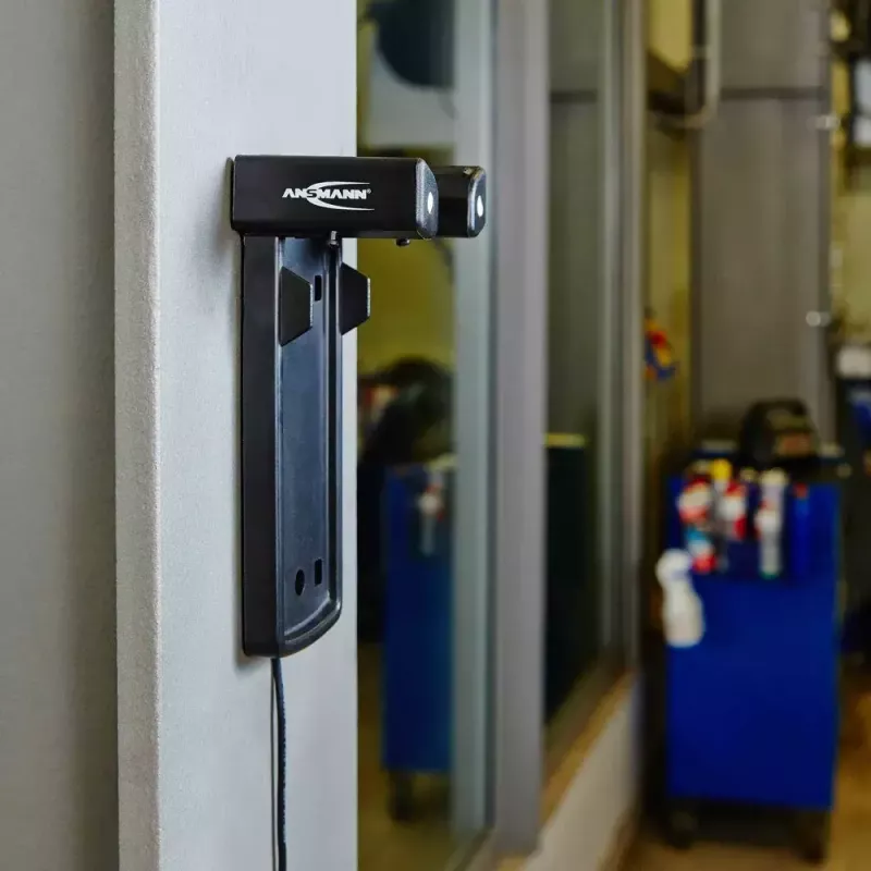 Käsivalaisin Ansmann 1600-0055 musta