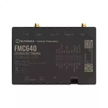 GPS-paikannin Teltonika FMC640 auto musta
