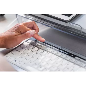 BakkerElkhuizen S-board 840 US Qwerty, Tenkeyless (80 - 87%), johdollinen, USB, Scissor-näppäinkytkimet, QWERTY, vaaleanharmaa, valkoinen