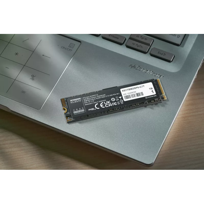 SSD-asema KLEVV 1 TB M.2 2280 PCIe Gen3 NVMe K01TBM2SP0-C7T