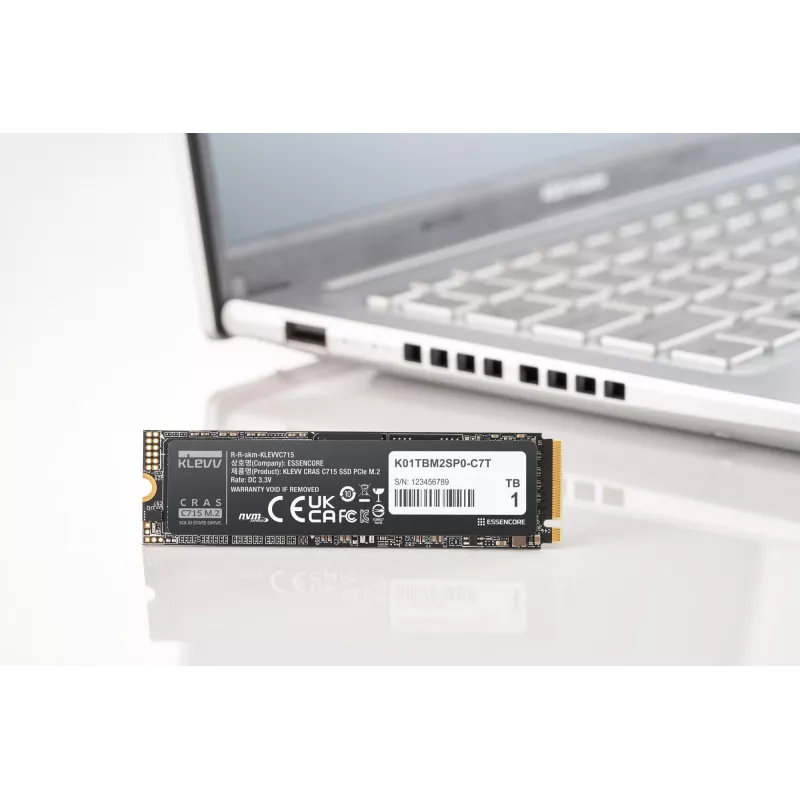 SSD-asema KLEVV 1 TB M.2 2280 PCIe Gen3 NVMe K01TBM2SP0-C7T
