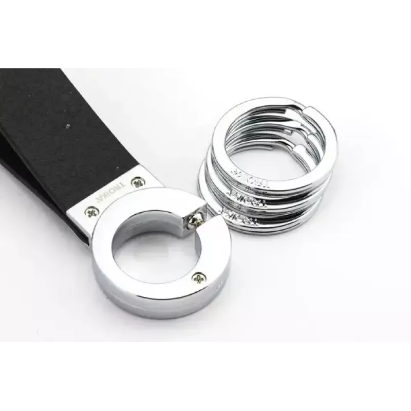 Avainrengas TROIKA KR8-02/LE musta hopea nahka 31 mm