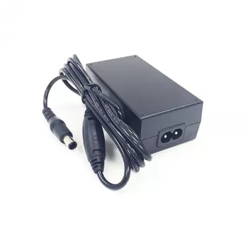 Virtalähde Samsung BN44-00832A 14V tulo 100-240V lähtö musta