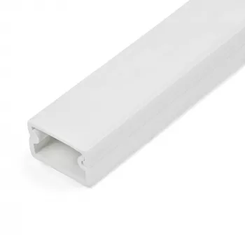 StarTech.com tukeva kaapelikanava teipillä ja kannella, 19 mm L x 11 mm K – 1 m pituus, PVC verkko-/virtakaapelien piilotukseen/seinäkaapelikanava, enintään 6 kaapelia, UL-luokiteltu