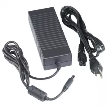 DELL AC -laturi 130W akkulaturi DELL AC -laturi 130W musta