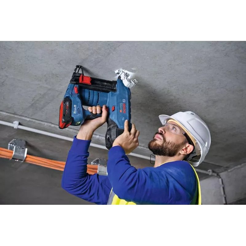Naulain Bosch GNB 18V-40 paristokäyttöinen 18V kevyt