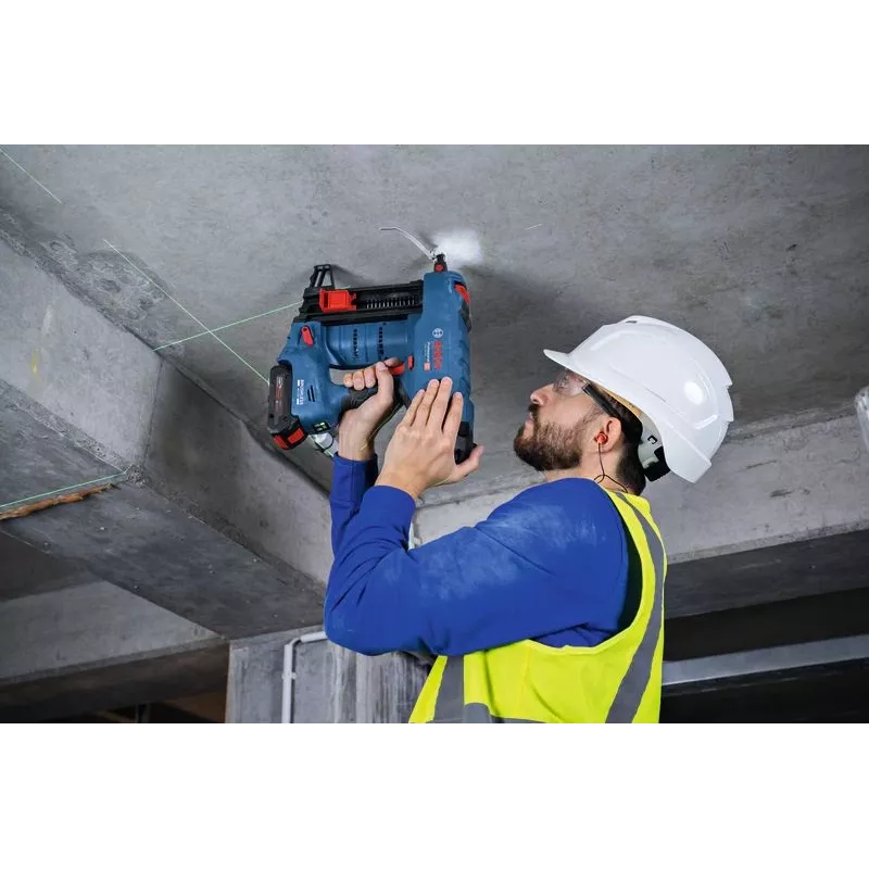 Naulain Bosch GNB 18V-40 paristokäyttöinen 18V kevyt