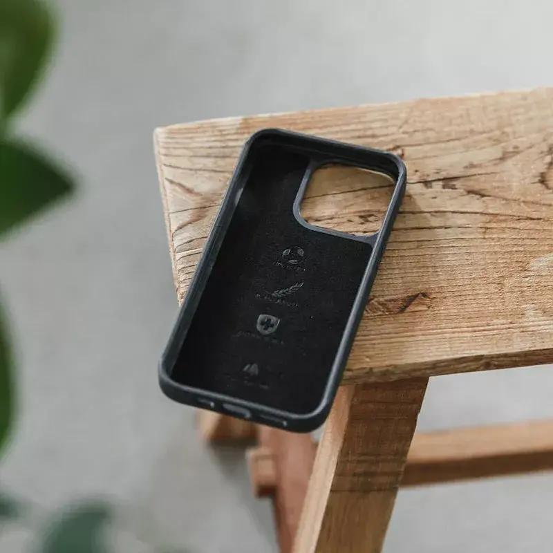 Woodcessories Bio Case puhelinkotelo kuori musta iPhone 14 Plus 17 cm