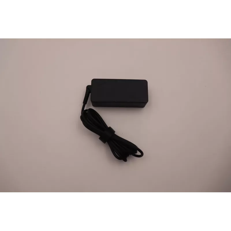 Lenovo 5A10W86299 virtalähde/muunnin sisäkäyttöön 45 W musta