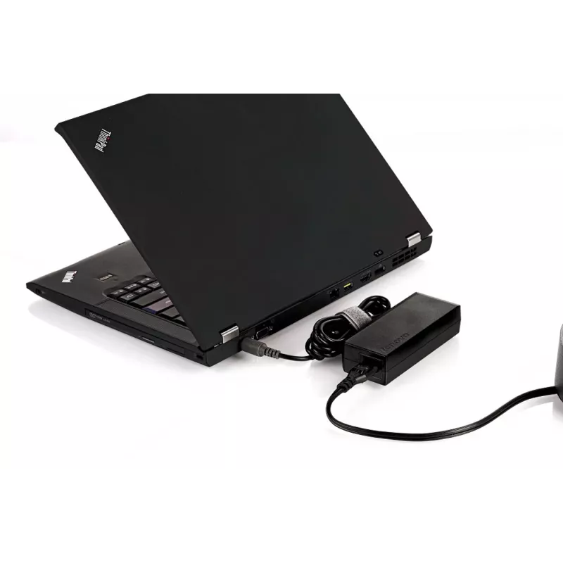 Lenovo 42T4417 virtalähde/muunnin sisäkäyttöön 65 W musta