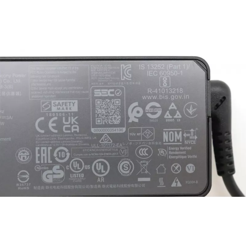 Lenovo 5A11E21011 verkkolaite sisäkäyttöön 45 W musta