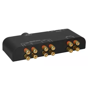 Microconnect MC-GEN-270 äänikytkin musta