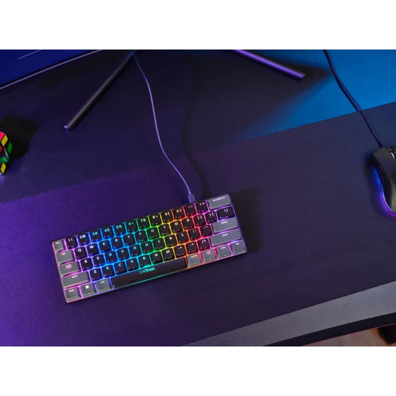 Trust GXT 867 Acira näppäimistö pelikäyttöön USB QWERTY US-englanti musta