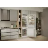 Candy CNBQT3518E kalusteisiin sijoitettava jääkaappi 251 L