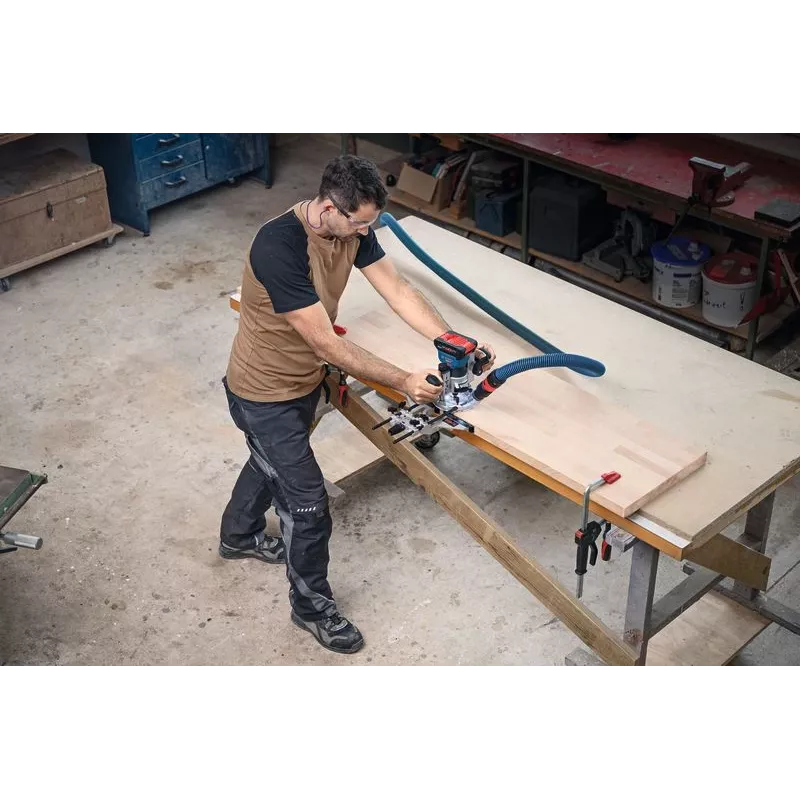 Bosch GKF 18V-8 akkureunajyrsin — 18 V, 8 mm istukka