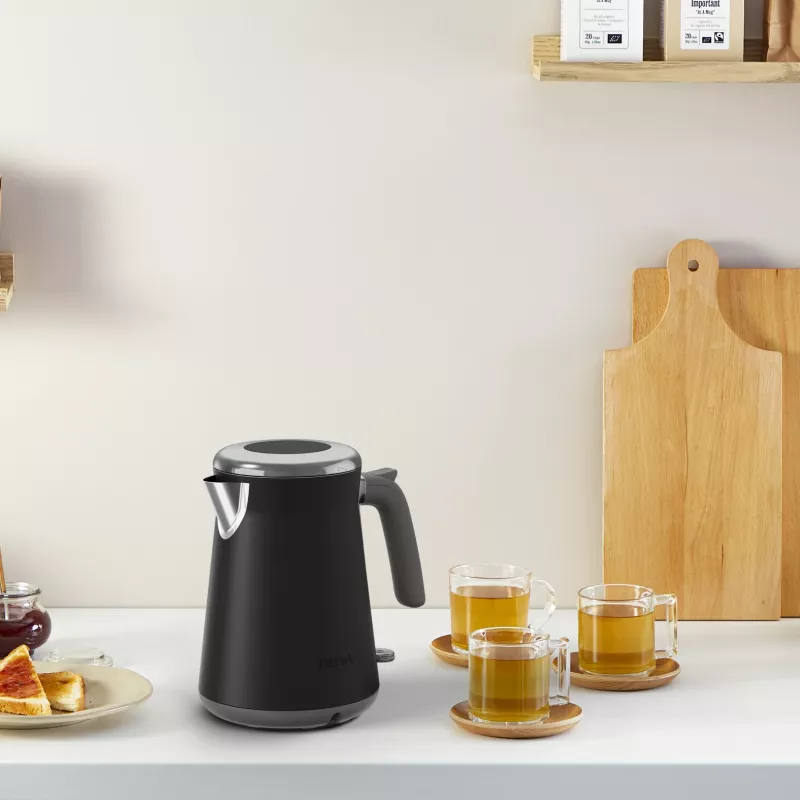 Vedenkeitin Tefal KI6668E0 — 1,7 l, 2400 W, ruostumaton teräskotelo, musta