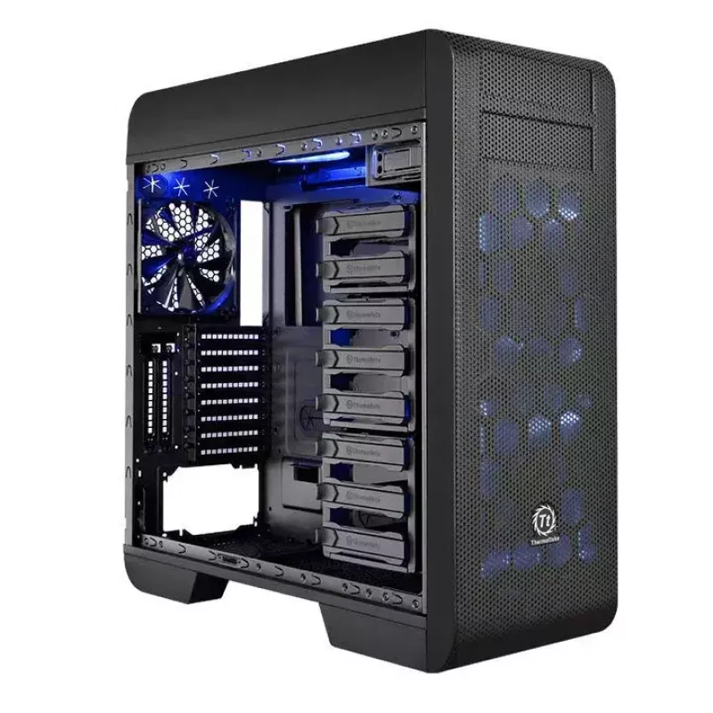 PC-kotelo Thermaltake Core V71 Full Tower musta