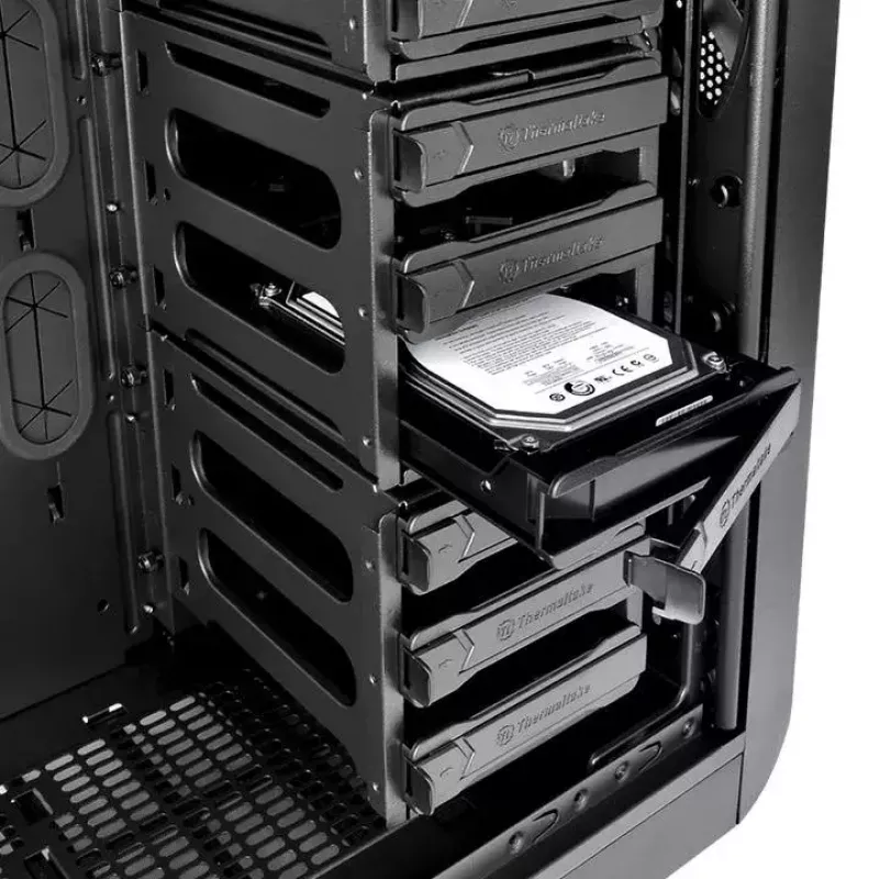 PC-kotelo Thermaltake Core V71 Full Tower musta