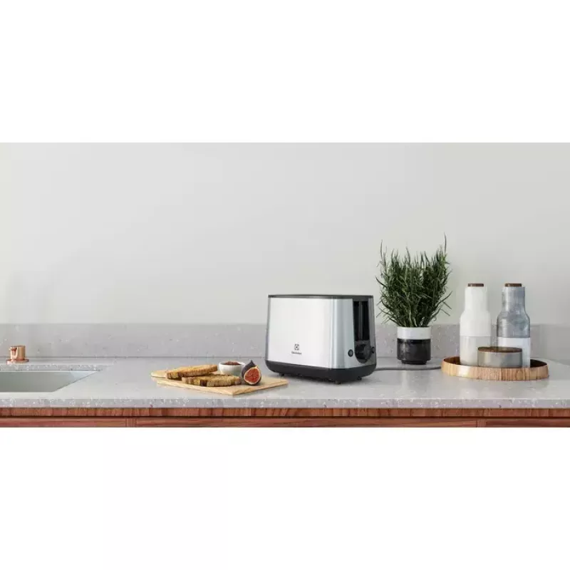 Electrolux E3T1-3ST 7 2 leipäviipaletta 800 W harmaa, ruostumaton teräs