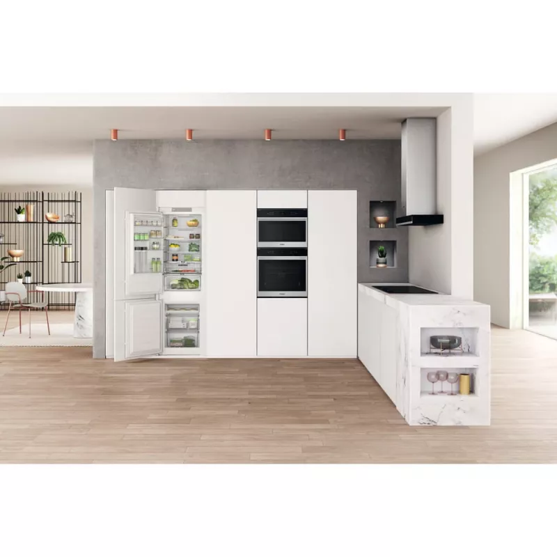 Whirlpool WHC18 T322 kalusteisiin asennettava jääkaappi 250 L