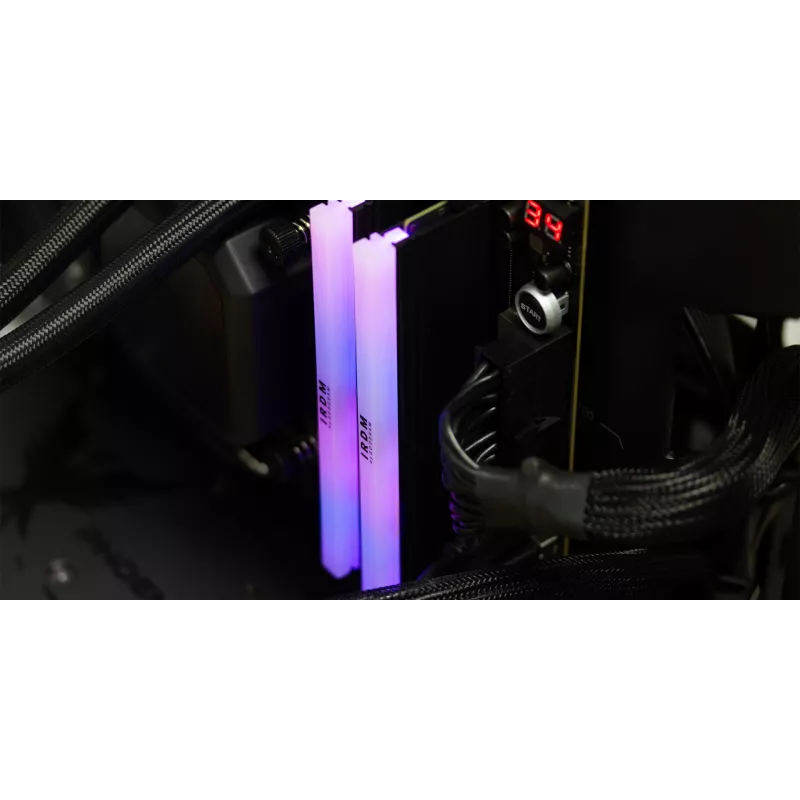 Muisti DDR5 IRDM RGB 32GB(2*16GB) /6400 CL32 musta