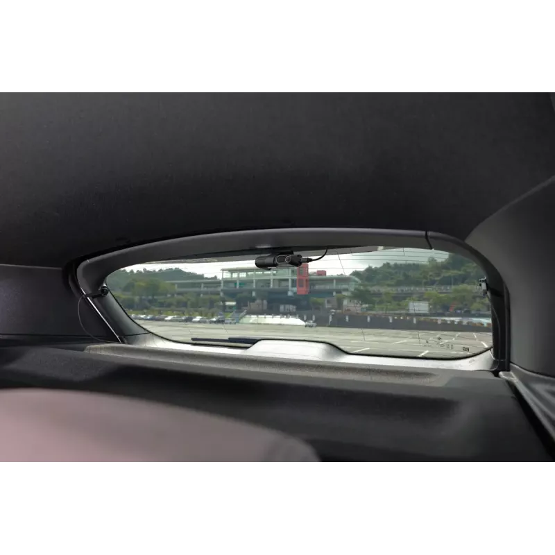 Autokamera MIO MiVue E80D HDR kahden kanavan tallennuksella ja peruutuskameralla