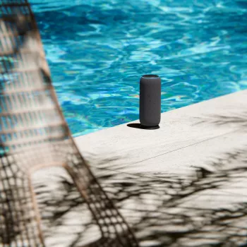 Mono kannettava kaiutin Motorola moto sound flow Carbon – 30 W RMS, USB-C, langaton, kangaskotelo