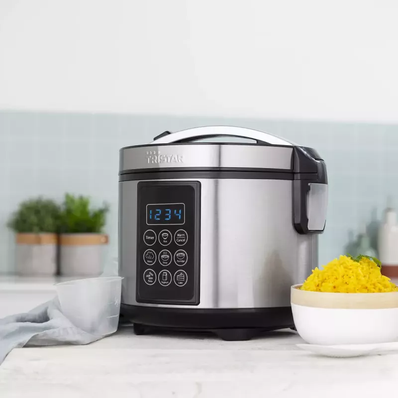 Monikypsennin Tristar RK-6132 — 1,5 L, 500 W, 7 automaattiohjelmaa, LCD, ruostumaton teräs/musta