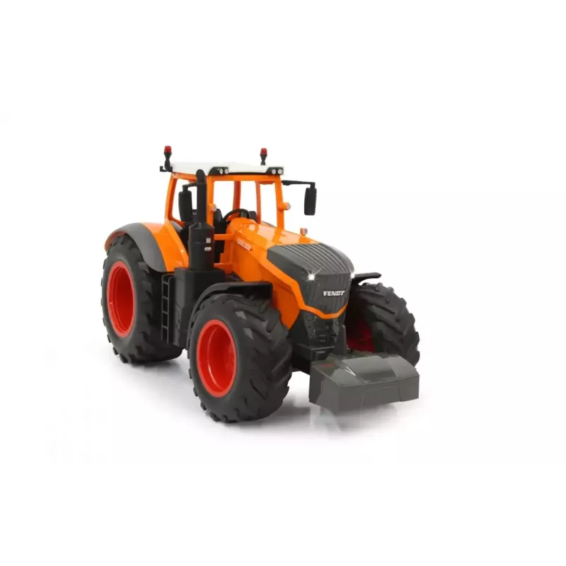 Traktori Jamara Fendt 1050 Vario Municipal