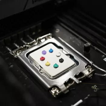 Lämpötahna Cooler Master Cryofuze 5 — keltainen, maks. käyttölämpötila 240°C, 1 kpl