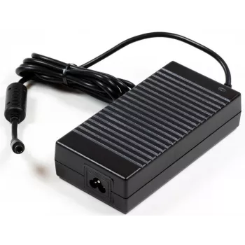 CoreParts MBA1174 laturi/invertteri sisäkäyttöön 150 W musta