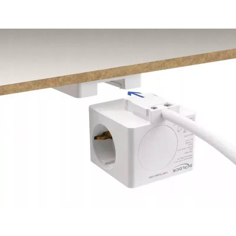 DeLOCK 11497 3-paikkainen pistorasiakuutio 1,5 m jatkojohdolla, USB-laturi, lapsilukko, valkoinen