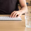 R-Go Tools ergonominen näppäimistö R-Go Compact Break, kompakti näppäimistö tauko-ohjelmistolla, AZERTY (BE), Bluetooth, valkoinen