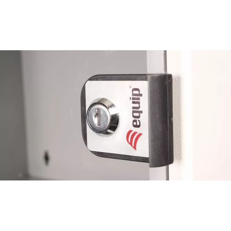 Seinäkiinnitteinen räkkikaappi Eco Mount 19