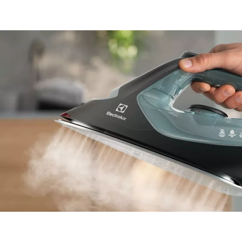 Electrolux E7SI2-6OG höyrysilitysrauta RESILIUM-pohja 2600 W musta, tummanvihreä