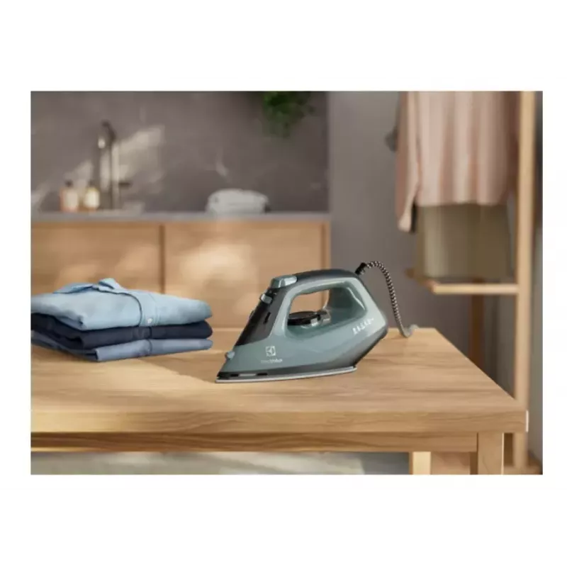 Electrolux E5SI2-6OG höyrysilitysrauta Glissium-silityspohja 2400 W musta, tummanvihreä