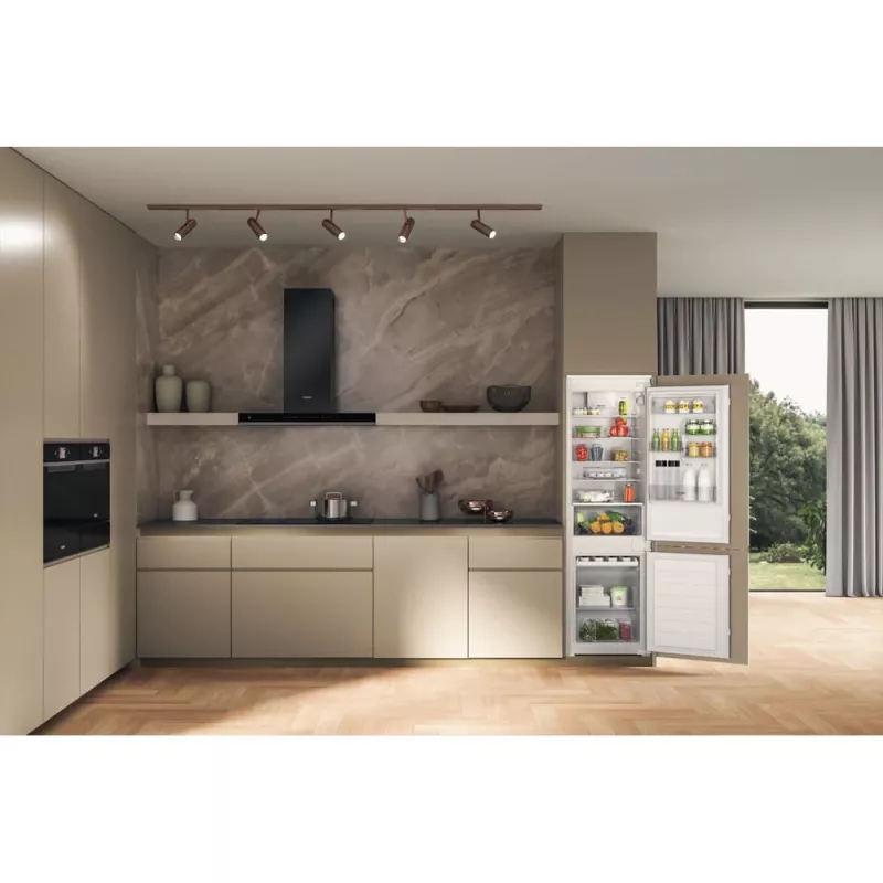 Whirlpool WHC18D031A1 kalusteisiin asennettava jääkaappi 268 L valkoinen
