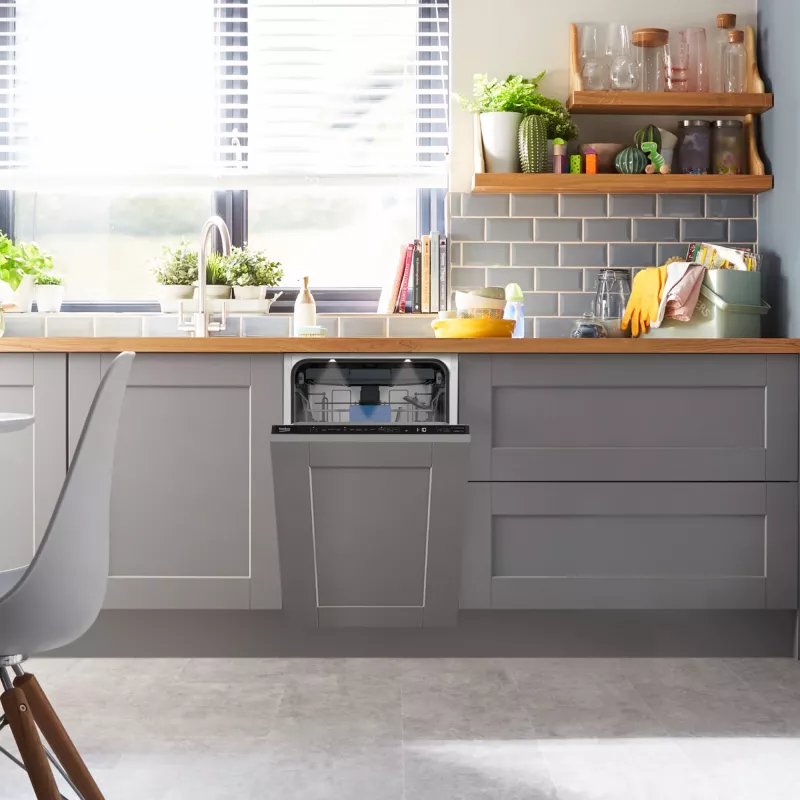 Beko BDIS38040Q integroitu Slimline-astianpesukone AquaIntense®-toiminnolla