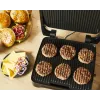 Kontaktigrilli Tefal Inicio Adjust GC272D10 tarttumattomilla levyillä ja säädettävällä lämpötilalla