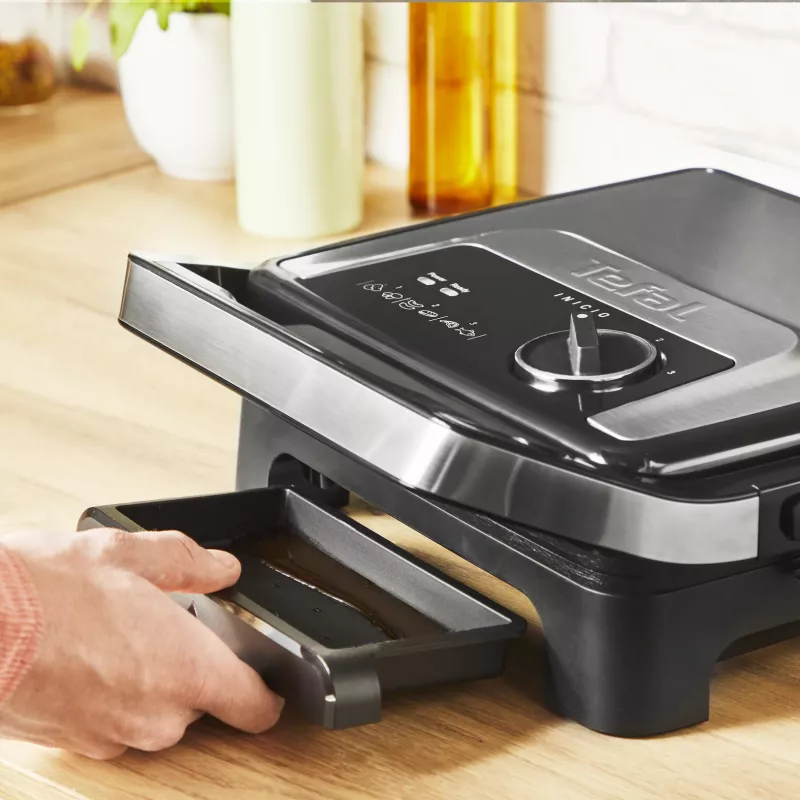 Kontaktigrilli Tefal Inicio Adjust GC272D10 tarttumattomilla levyillä ja säädettävällä lämpötilalla