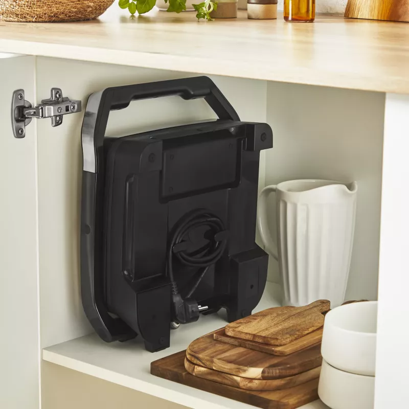 Kontaktigrilli Tefal Inicio Adjust GC272D10 tarttumattomilla levyillä ja säädettävällä lämpötilalla