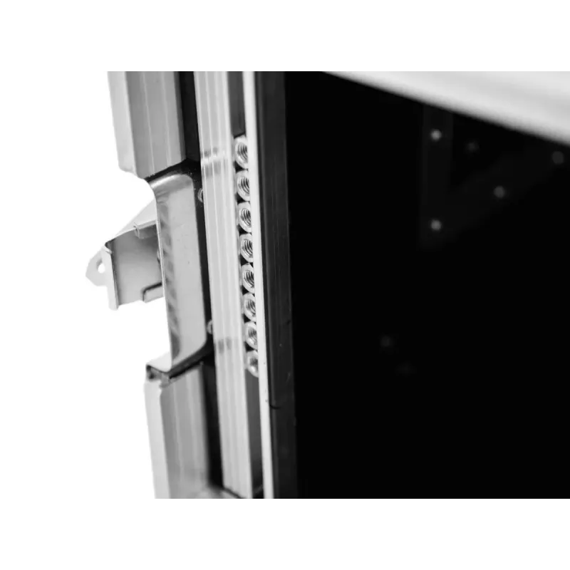 Flightcase Roadinger 30109112 koivu musta hopea 22 kg