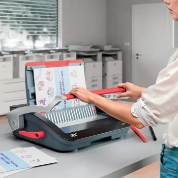 GBC CombBind® CB25 manuaalinen sidontakone, kampasidontakone, manuaalinen, 390 arkkia, musta, punainen