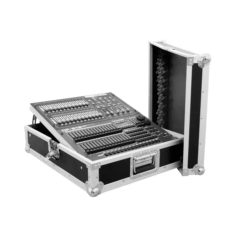 Flightcase Roadinger 3011157D musta hopea