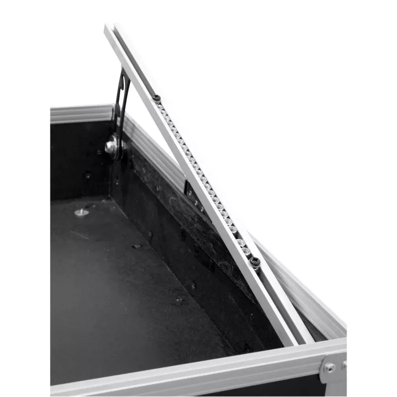 Flightcase Roadinger 3011157D musta hopea