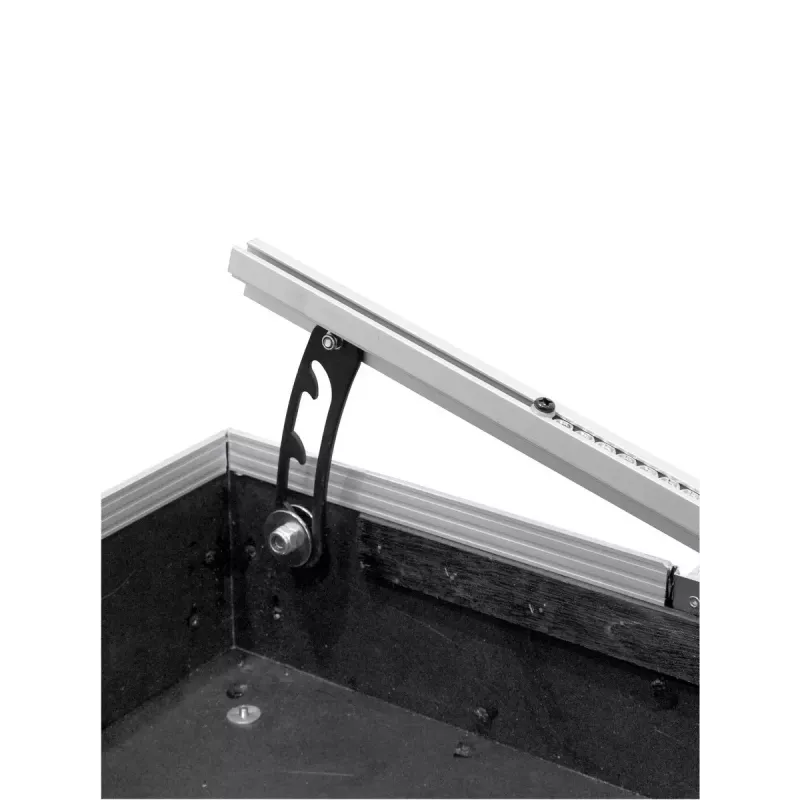 Flightcase Roadinger 3011157D musta hopea