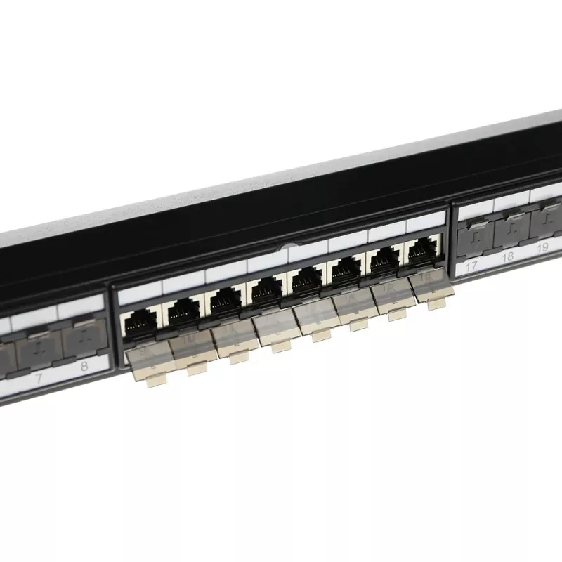 ACT patch-paneeli 24 porttia suojattu CAT6A kannella CAT6A