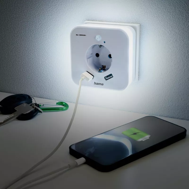 Hama 00223498 LED-yövalo pistorasialla, 2 USB-lähtöä, liike- ja valotunnistin